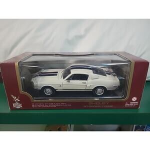 9071 Road Legends Shelby Mustang GT-500KR 1968 - White 1:18 Scale. No. 92168